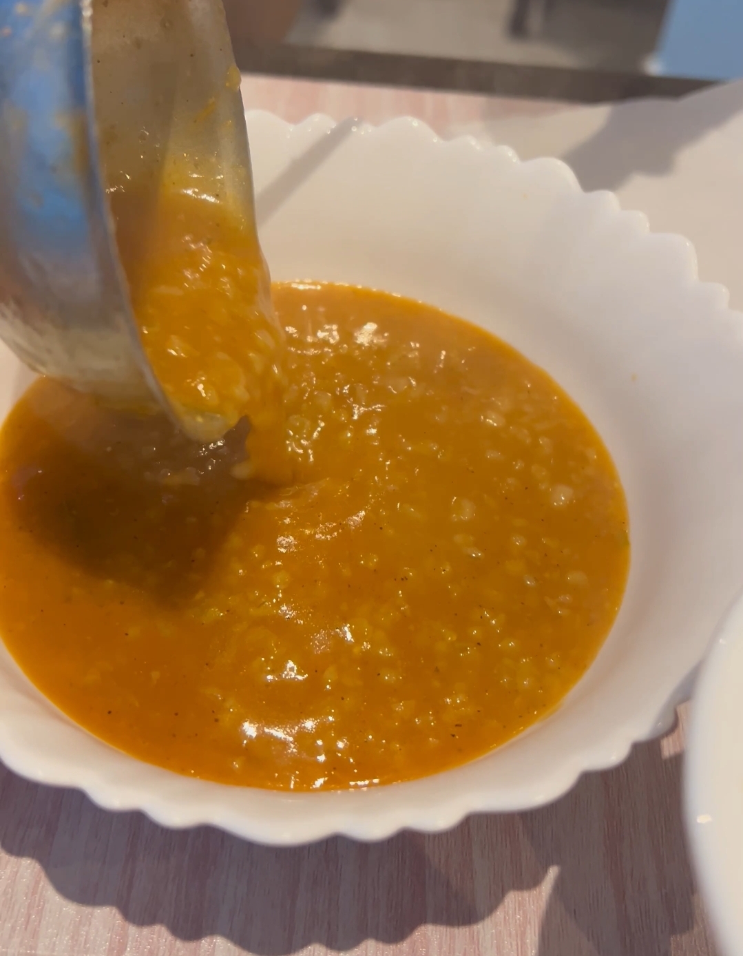 طبق من مطعم المخيم